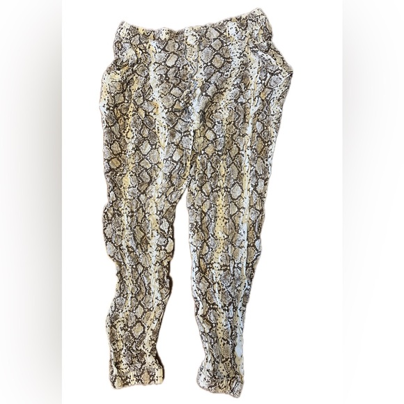 Snake pattern Capri pants - Picture 1 of 2